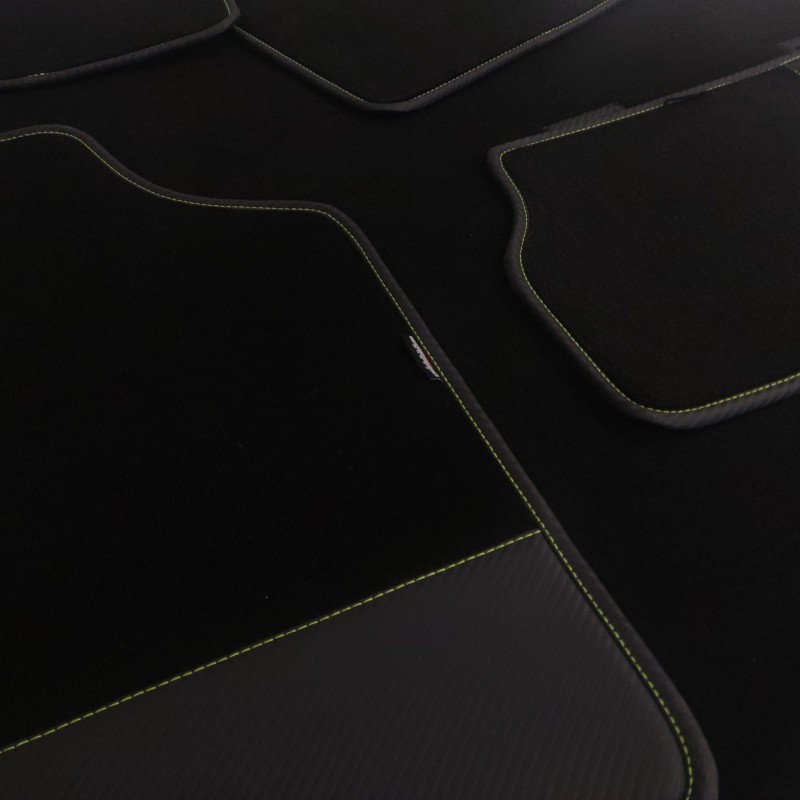Carbonfiber floor mats for Audi TT/TTS/TTRS 8S