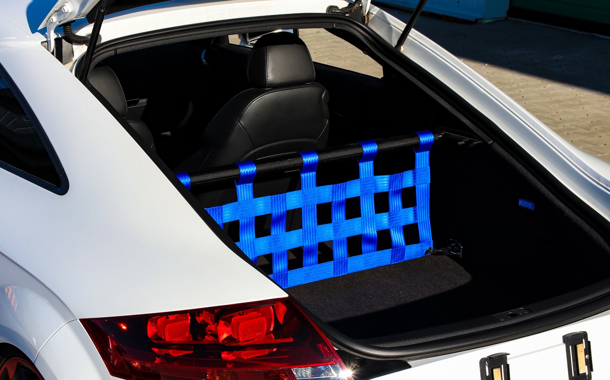 Clubsport Set - Strebe mit Netz für Audi TT / TTS / TTRS 8J