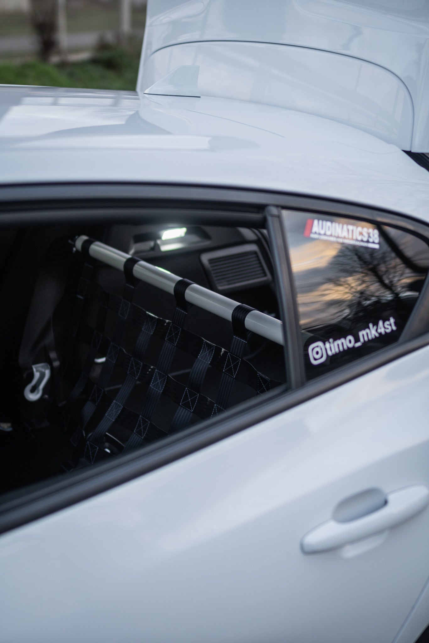 Clubsport Set - Strebe mit Netz für Ford Focus ST MK4