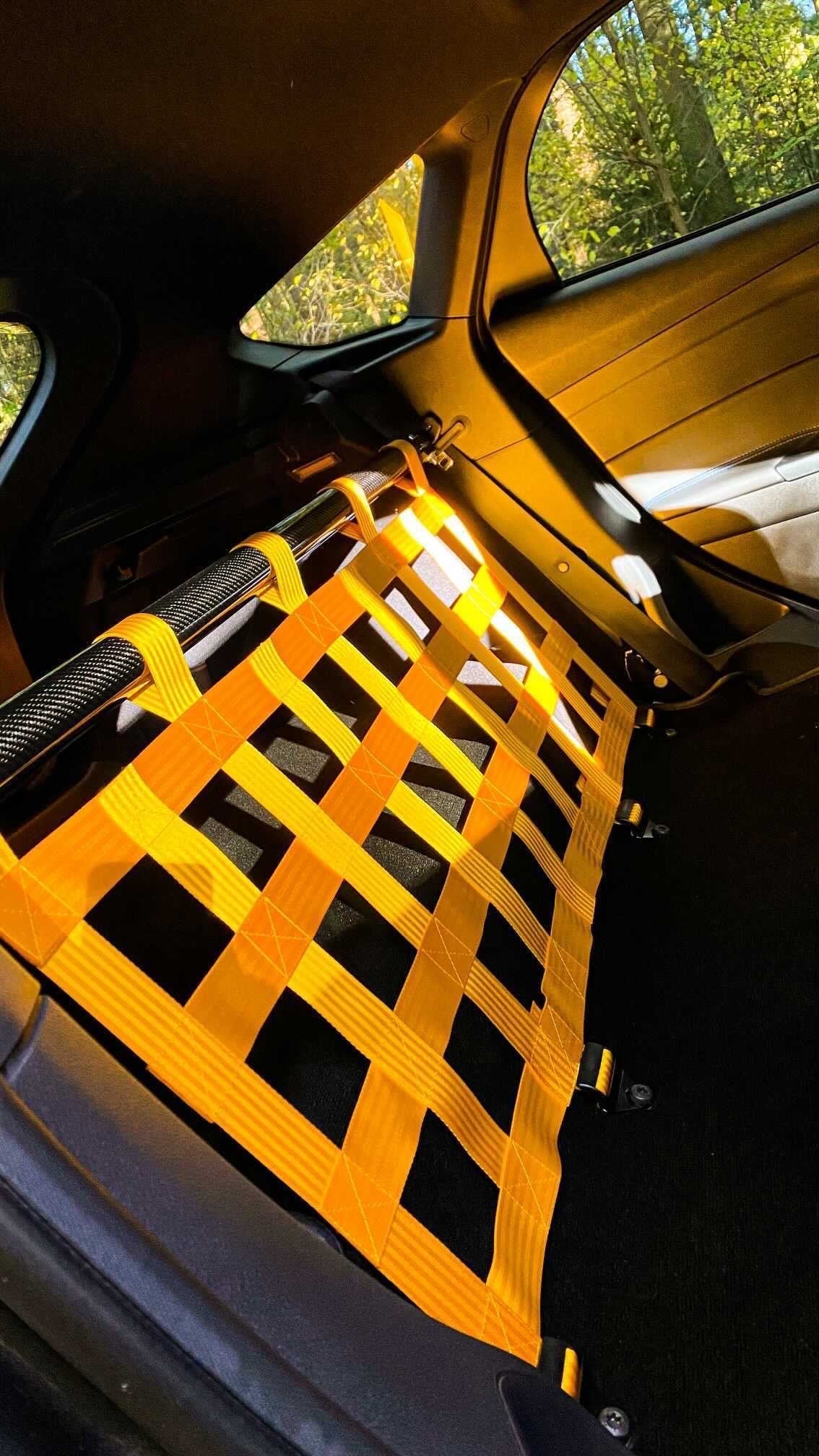 Clubsport Set - Strebe mit Netz für Ford Focus RS MK2