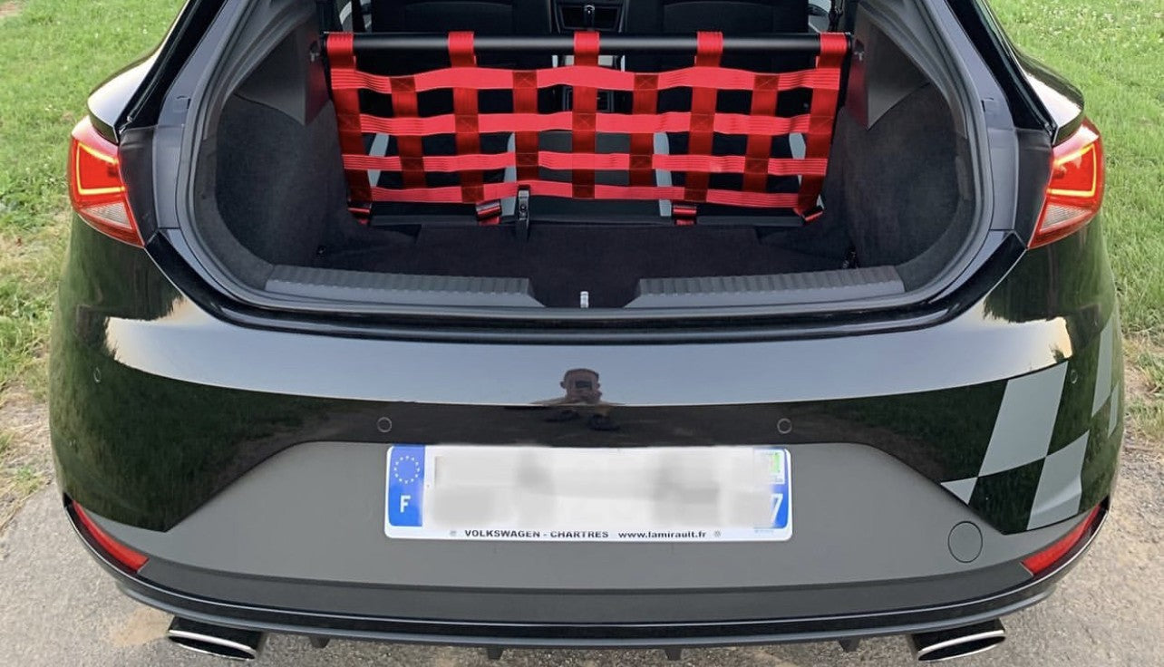 Clubsport Set - Strebe mit Netz für Seat Leon 5F ST
